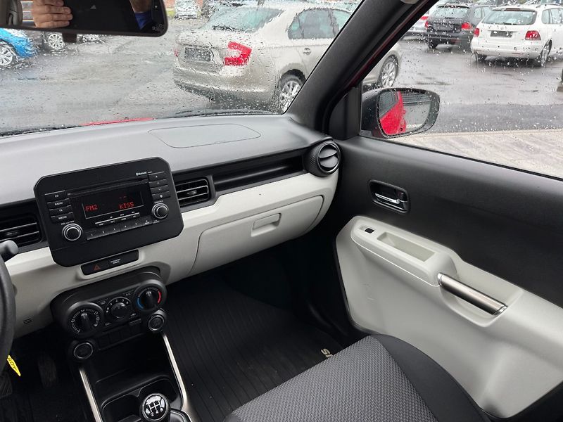 Suzuki Ignis (2017) 1.2i 66kW - fotka 16 z 31