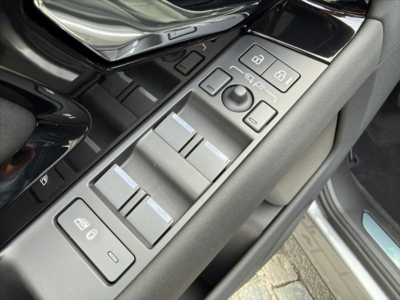 Land Rover Range Rover Evoque (2026) 2,0 DYNAMIC SE D165 - fotka 10 z 28