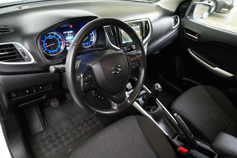 Suzuki Baleno - fotka 14 z 30