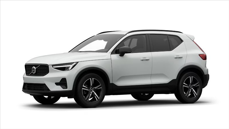 Volvo XC40 (2026) 2,0 B3  Plus - fotka 1 z 9
