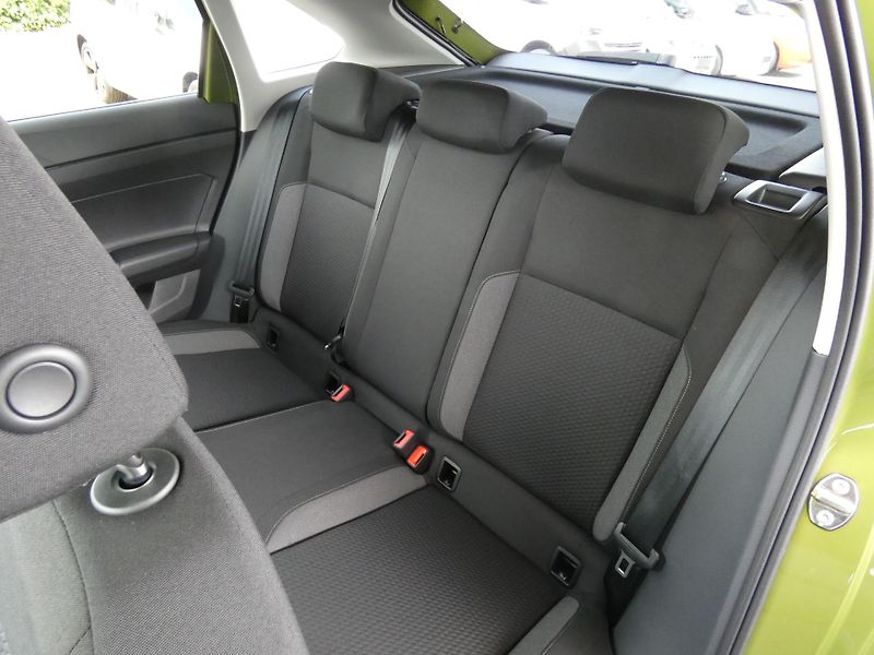 Volkswagen Taigo People 1,0 TSI 85 kW 6G - fotka 23 z 30