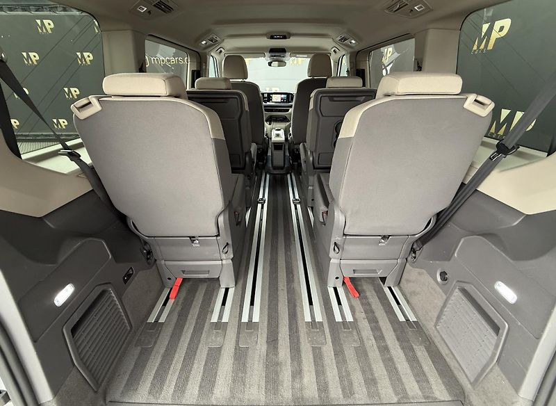 Volkswagen Multivan (2023) T7 2.0TDi, DSG, 1.Maj, RZV - fotka 18 z 51