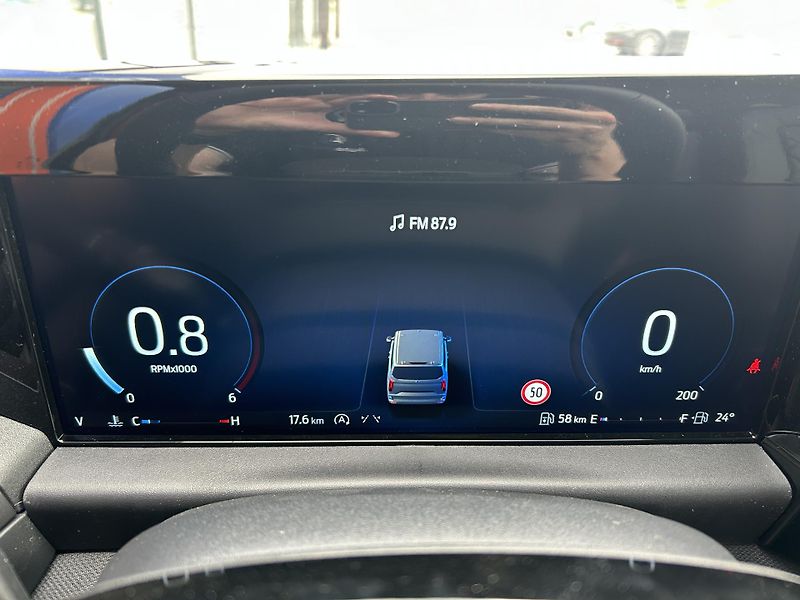Ford Tourneo Custom Titanium L1 2.0 EcoBlue 110 kW - fotka 24 z 36