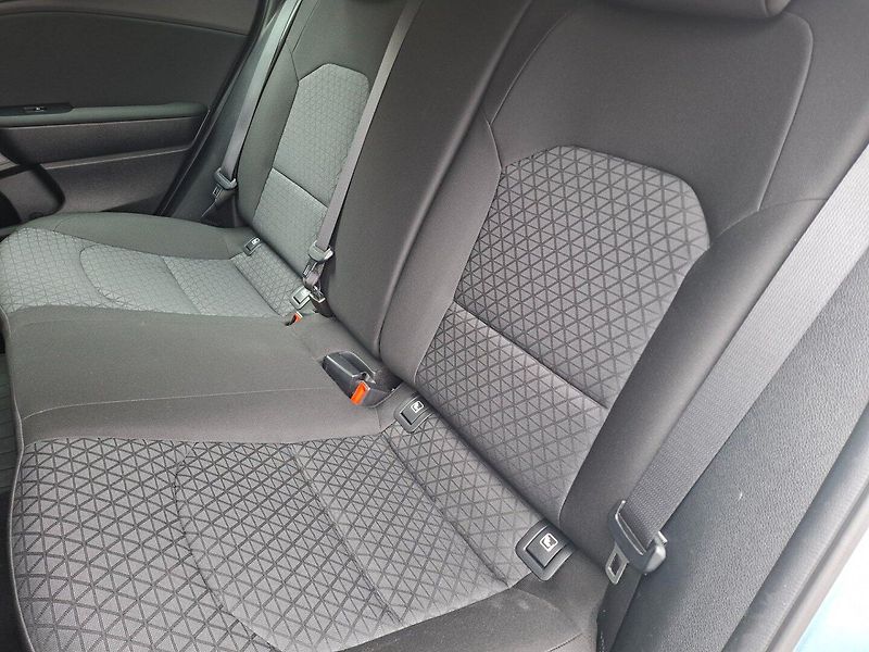 Kia Ceed (2023) SW 1.5T-GDI 118kW -1.MAJITEL - fotka 28 z 38
