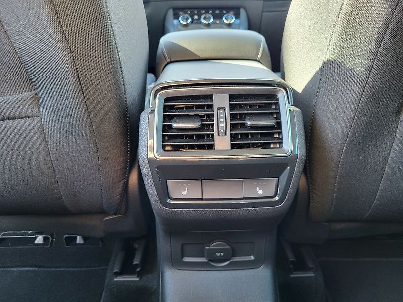 Škoda Karoq Top Selection 1,5TSI 110kW - fotka 29 z 30