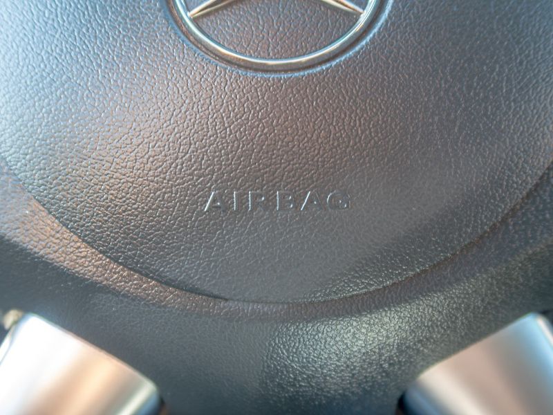 Mercedes-Benz Viano (2011) 3.0CDI 165KW NAVI – 8 SEDADEL - fotka 26 z 44