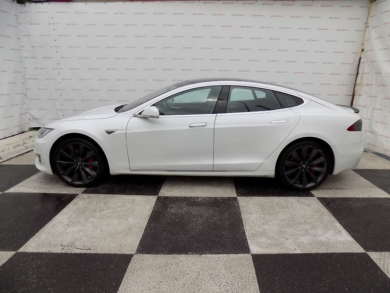 Tesla Model S (2016) P90D-780PS Nabíjení zdarma - fotka 2 z 50