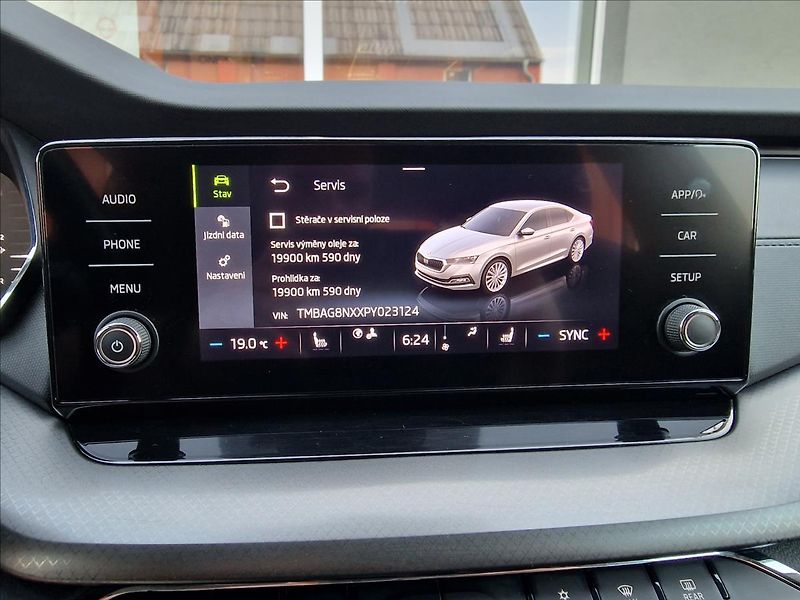 Škoda Octavia 2.0TDI DSG Ambition,ČR,1.Maj. - fotka 32 z 50