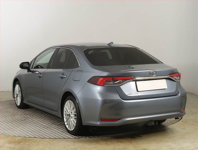 Toyota Corolla (2021) 1.5 VVT-i, Serv.kniha - fotka 4 z 19