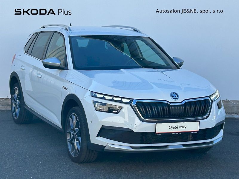 Škoda Kamiq (2020) Scoutline 1.5 TSI 110 kW DSG - fotka 6 z 33