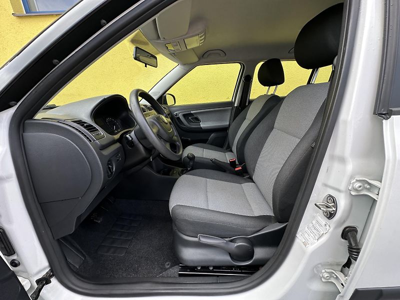 Škoda Fabia (2011) 1.2TSI/63kW 1.Maj. *KLIMA  - fotka 8 z 30