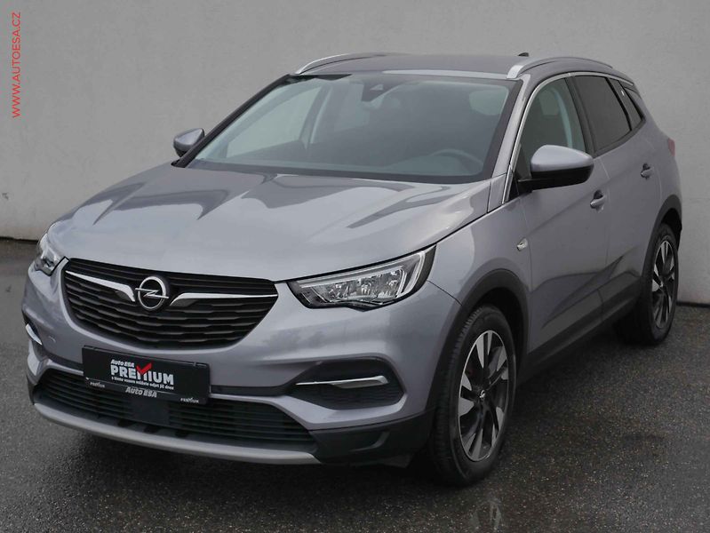Opel Grandland X (2020) 1.2 PT, Innovation, LED - fotka 3 z 15