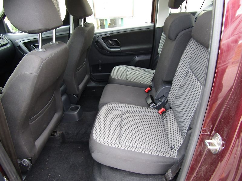 Škoda Roomster (2013) 1.2 TSI 63kW  70000KM - fotka 19 z 31