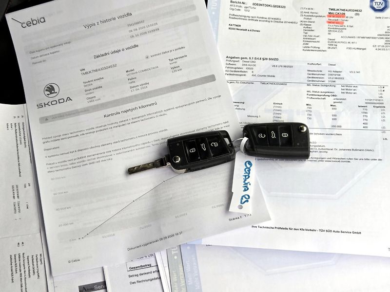Škoda Octavia TDi RS,CEBIA *SERV.KNÍŽKA*  - fotka 8 z 48