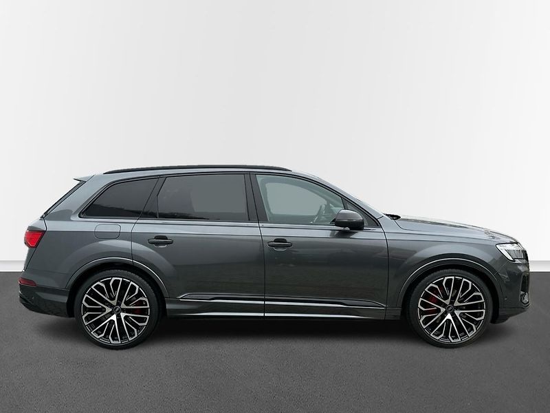 Audi Q7 50 TDI quattro S Line - fotka 7 z 23