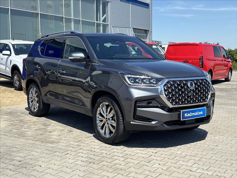 KGM Rexton 2,2 e-XDI 148kW AWD Premium - fotka 7 z 39