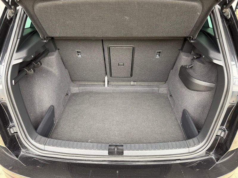 Škoda Karoq (2023) Sportline 1.5 TSI / 110 kW DSG - fotka 22 z 28