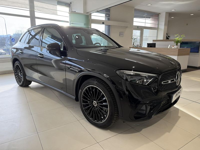Mercedes-Benz GLC (2023) 220 d 4M/AMGPREMIUM/DIS/PANO - fotka 2 z 20