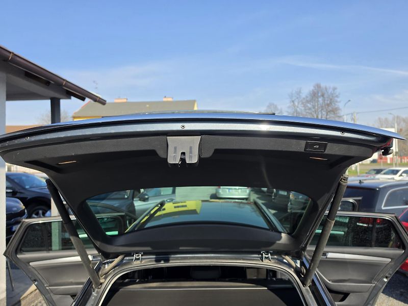 Škoda Superb 2.0 TDI Xenon TZ 110KW  - fotka 7 z 17