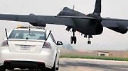 Pontiac G8 GT a Lockheed U-2.