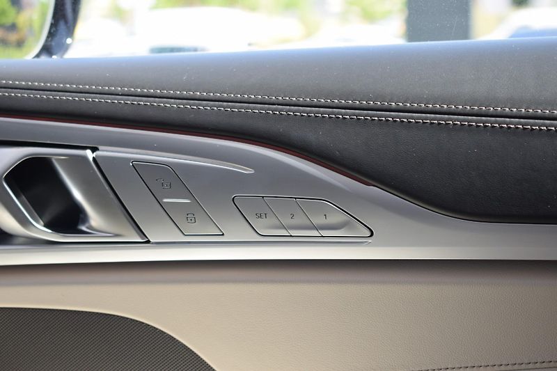 BMW Řada 8 (2020) 840i xD GranCoupe/karbon - fotka 32 z 67