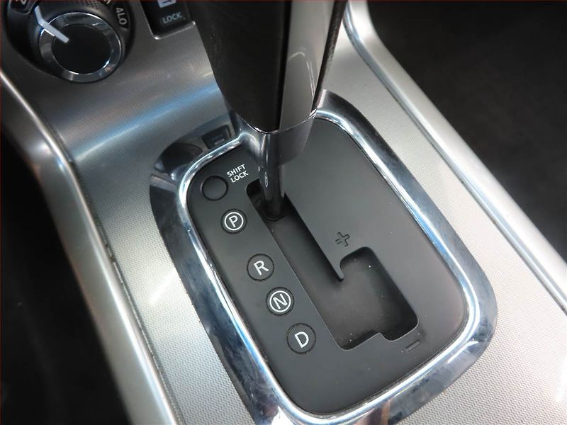 Nissan Navara (2012) 3.0 dCi, 4X4, Automat, Kůže - fotka 12 z 14