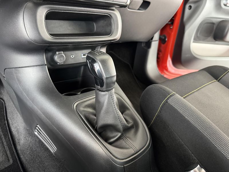 Citroën C3 1,2PT ICONIC*Tempomat*Vyhř.Sed - fotka 21 z 30