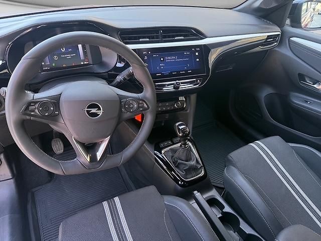 Opel Corsa (2025) 1,2 GS Benzin 100k MT6 - fotka 9 z 15
