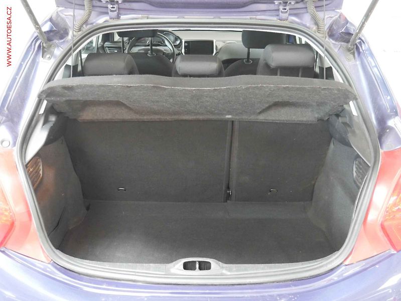 Peugeot 208 (2013) 1.2 PT, AC, tempo - fotka 7 z 17
