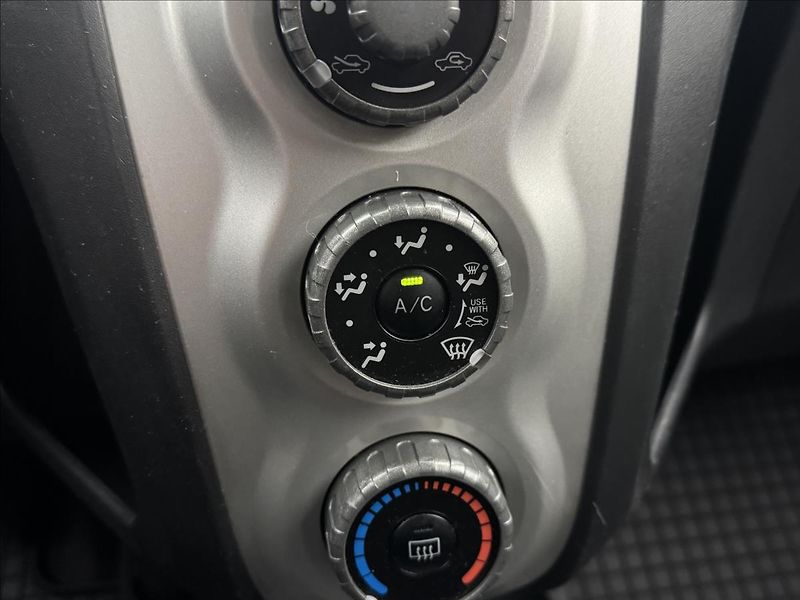 Toyota Yaris 1,3 64kW KLIMA ČR ZÁNOVNÍ LPG - fotka 13 z 23