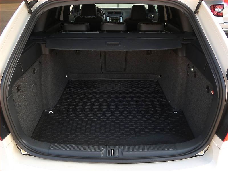 Škoda Octavia (2011) RS 2.0 TDI, Automat, Navi - fotka 14 z 16