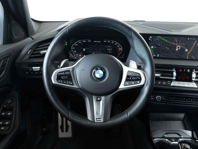 BMW Řada 1 M135i xDrive - fotka 13 z 22