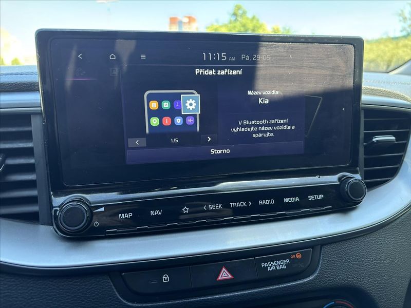 Kia Ceed 1,5 TGDi 118kW AT TOP NAVI - fotka 25 z 44