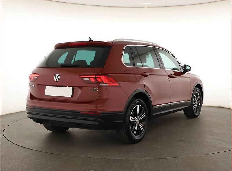 Volkswagen Tiguan (2017) 1.4 TSI, Tempomat - fotka 5 z 18