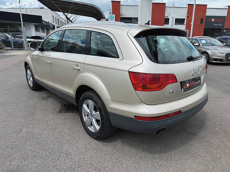 Audi Q7 3,0 TDI V6 QUATTRO - fotka 8 z 38