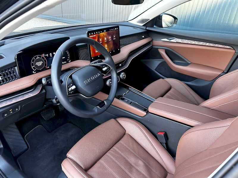 Škoda Superb (2026) 2.0 TDI 142kW 4x4 DSG L&K - fotka 26 z 35
