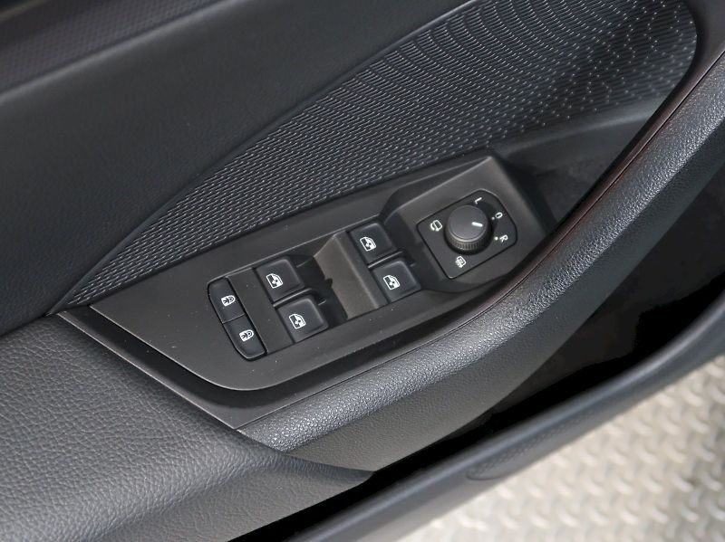 Škoda Octavia (2024) RS 2.0TSI 195KW DSG DCC - fotka 11 z 43