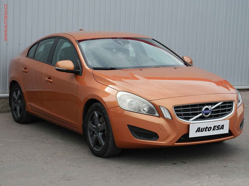 Volvo S60 (2011) 2.0 T, AC, park.asist - fotografie inzerátu