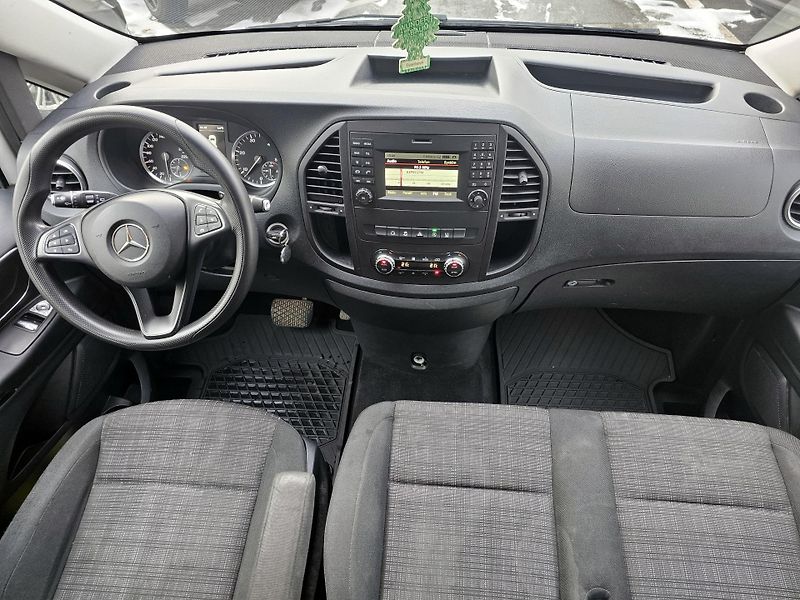 Mercedes-Benz Vito Tourer 9-míst 4Matic serv.kn. - fotka 13 z 16