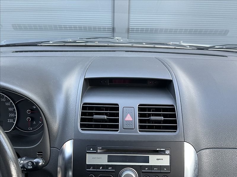 Suzuki SX4 1,9 DDiS 120PS  Outdoor Line 4 - fotka 24 z 47