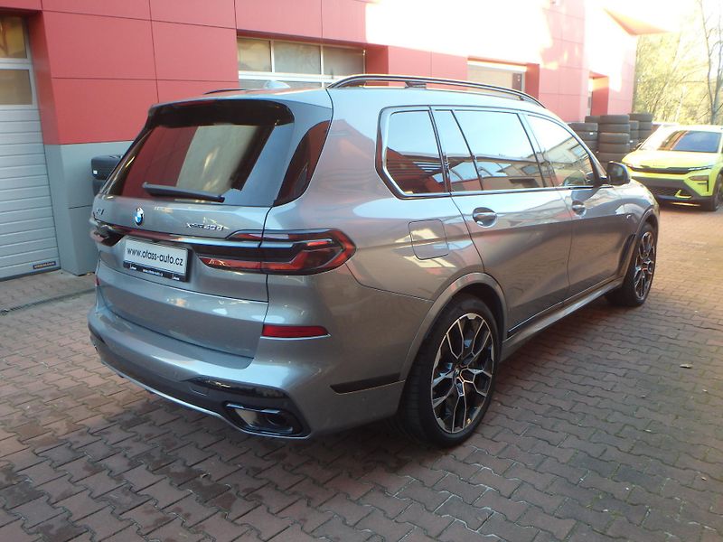 BMW X7 (2025) xDrive40d, INDIVIDUAL,xOffroad - fotka 6 z 30