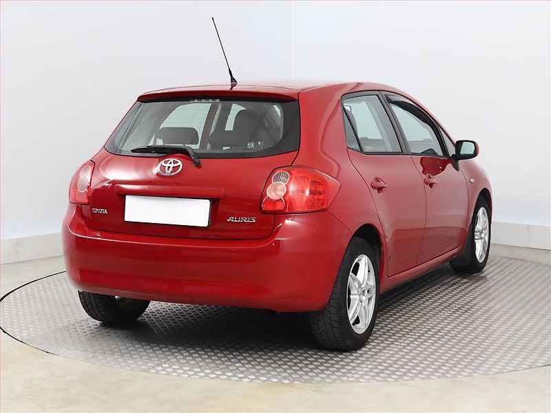 Toyota Auris (2008) 1.6 Dual VVT-i - fotka 5 z 12