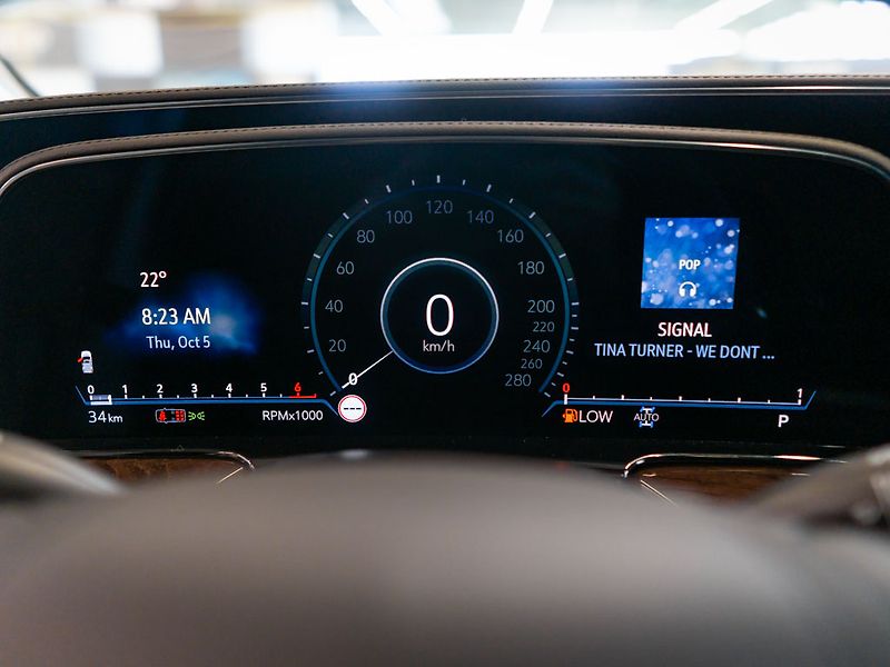 Cadillac Escalade (2024) 6.2 Premium Luxury Platinum - fotka 27 z 50