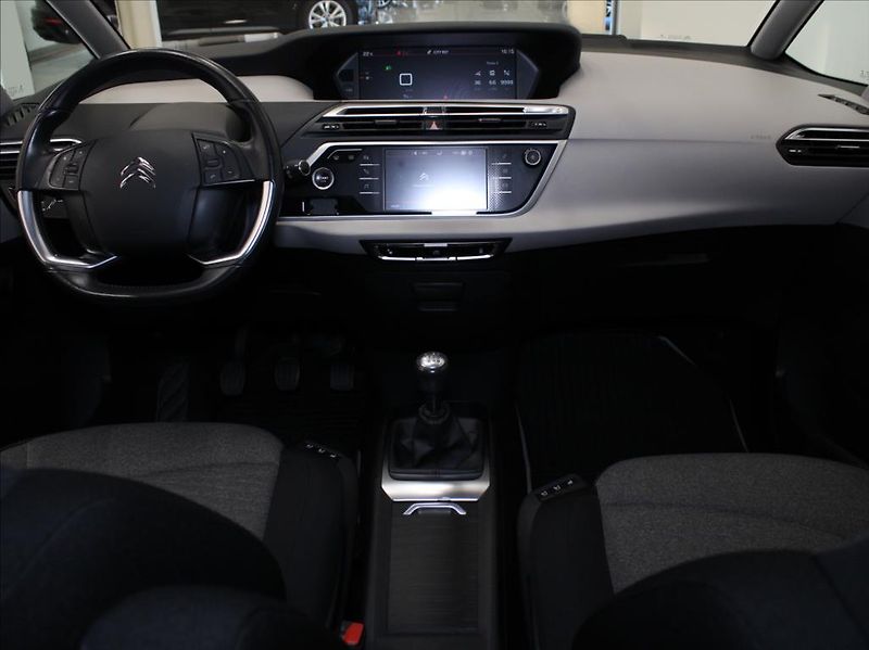 Citroën Grand C4 Picasso 1,6 HDI 88kW 7-míst 1.maj.ČR! - fotka 9 z 23