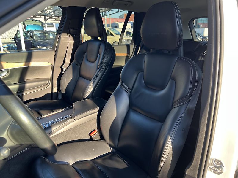 Volvo XC90 (2018) D5 AWD 173kW - fotka 10 z 42