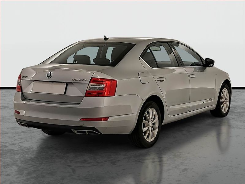 Škoda Octavia (2015) Elegance 2.0 TDI, Kůže, Navi - fotka 5 z 19