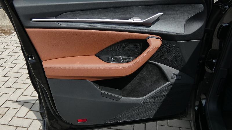 Škoda Kodiaq Exclusive Selection 142 kW 4x4 - fotka 8 z 28