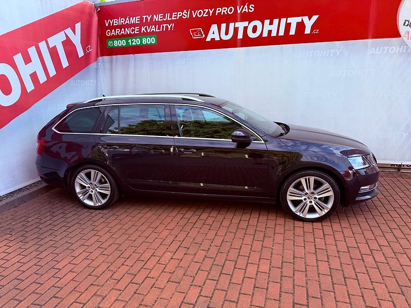 Škoda Octavia 1.4 TSi DSG Style, Serviska - fotka 6 z 32