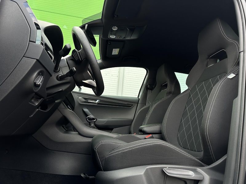 Škoda Karoq 2.0TDi 4x4 DSG 150PS Sportline - fotka 13 z 47