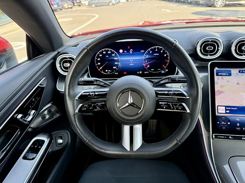 Mercedes-Benz CLE 300 4MATIC kupé Linie AMG - fotka 23 z 46